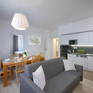 Appartement Downtown Belohorska, Prague
